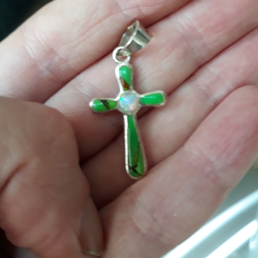 GREEN TURQUOISE AND OPAL PENDANT